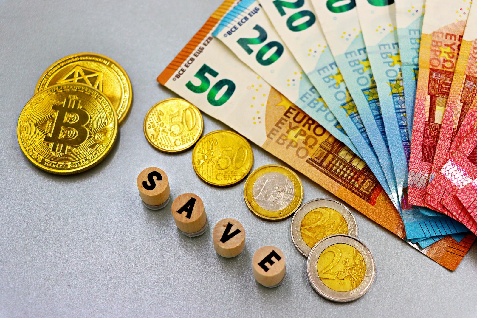 Best Ways to Save Money Online Shopping in 2026